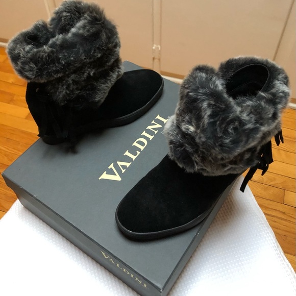 BNIB Black Suede Waterproof/Stain Resistant Booties - Picture 2 of 15